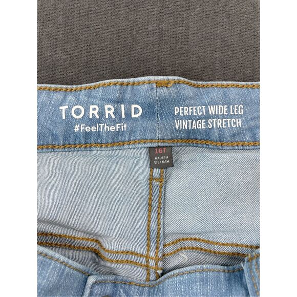 Torrid‎ Wide Leg Distressed Jeans Womens 16 Light Wash Vintage Grunge Raw Hem - Picture 9 of 12